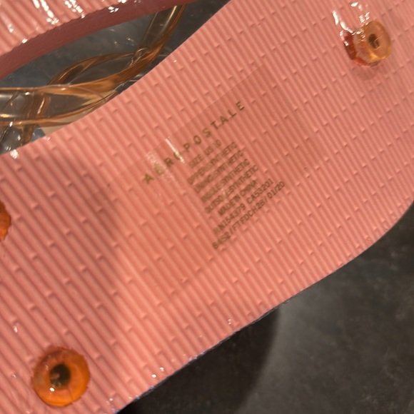 Aeropsotale Tropical Palms & Tropical Flowers Flip Flops Bundle - Picture 4 of 7